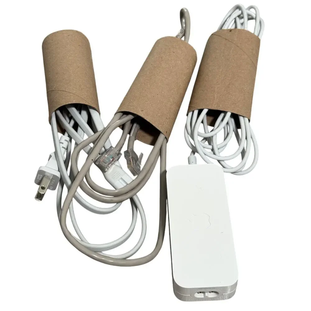 Apple Air Port Extreme Base Station 802 Wifi A1408 - OEM Power Cord & Ethernet
